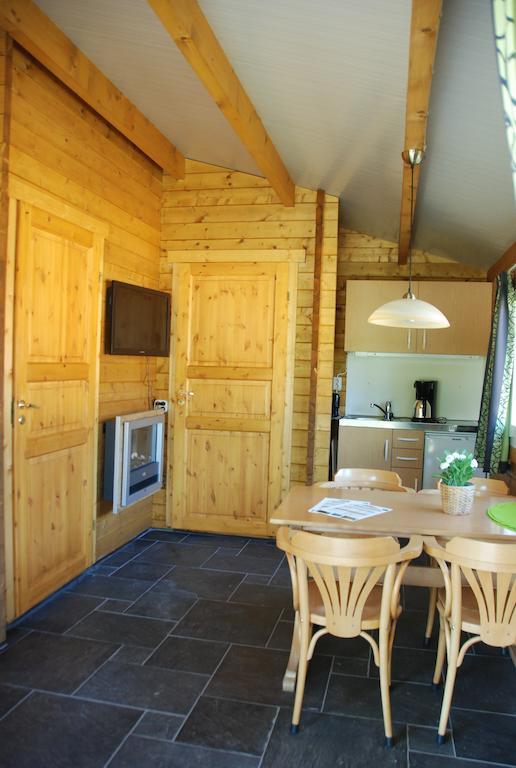 Camping "De Stuurmanskolk" Welsum Zimmer foto